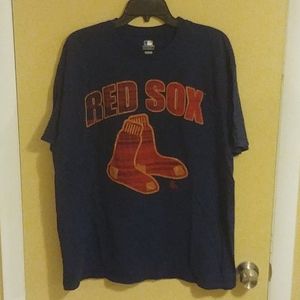 ⭐ (Buy one with star get one with star free) MLB Red Sox t-shirt